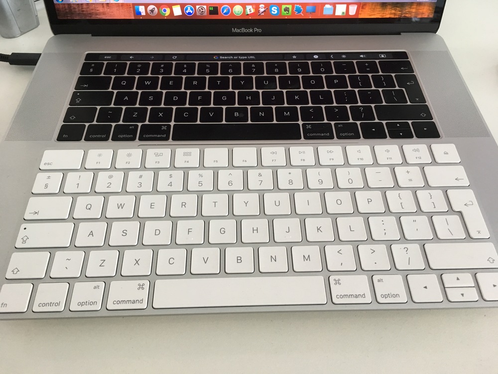 Tastatura Apple Magic Keyboard, Layout RO eMAG.ro